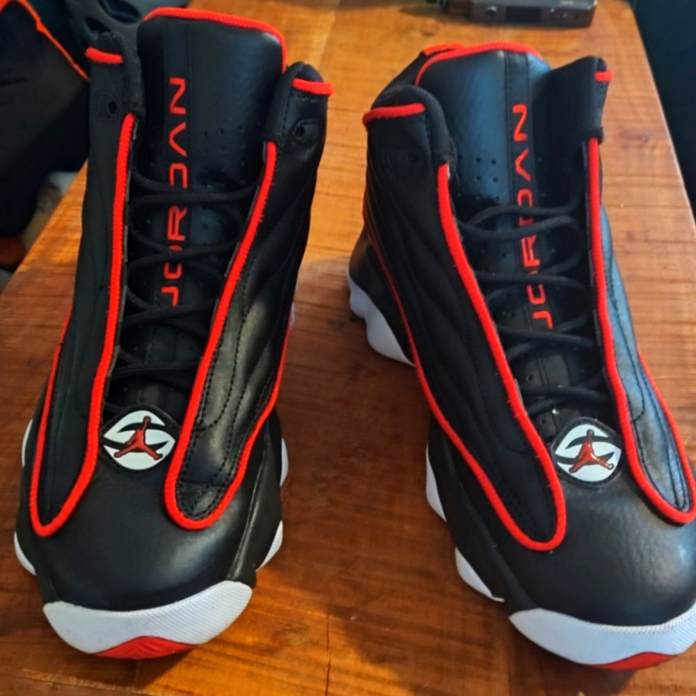 Jordan Pro Strong GS